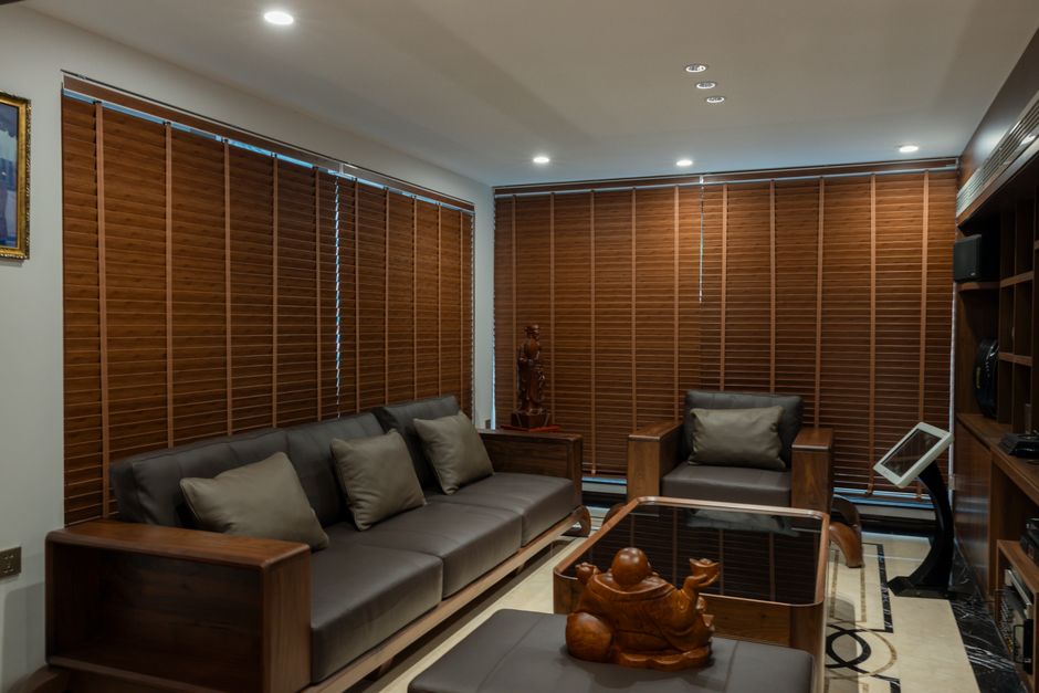 Modern living room with elegant window blinds